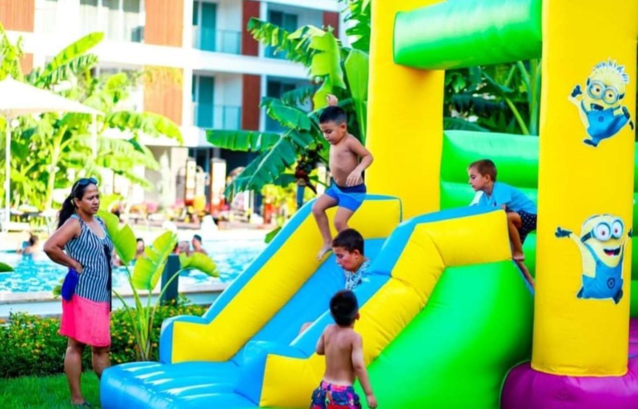 Courtyard Long Beach Holiday Resort Iskele District  Bagian luar foto