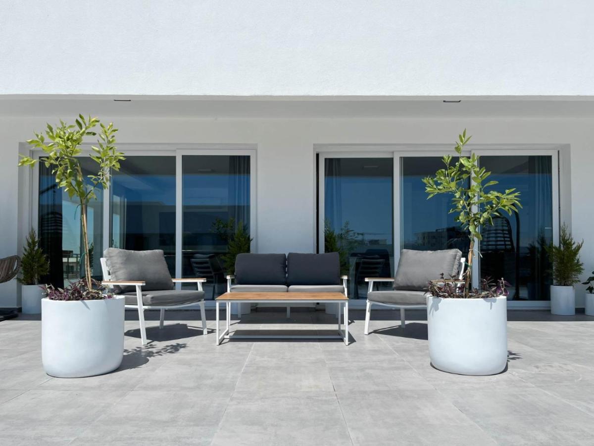 Courtyard Long Beach Holiday Resort Iskele District  Bagian luar foto