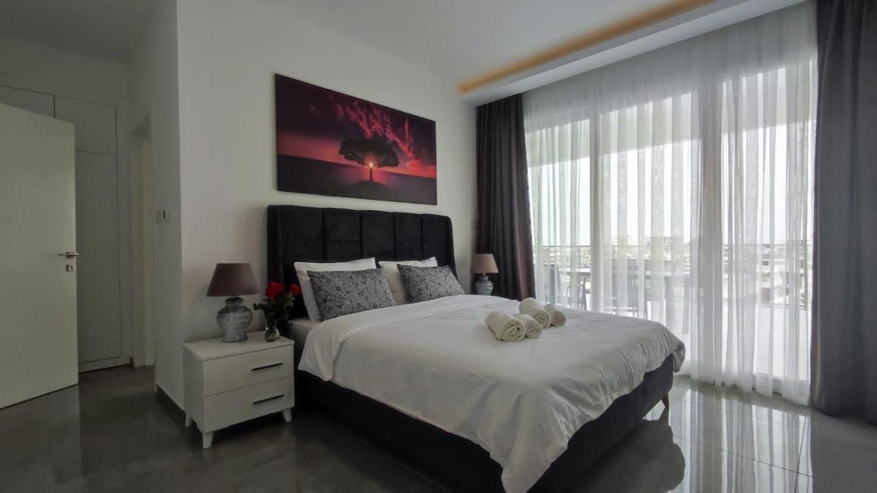 Courtyard Long Beach Holiday Resort Iskele District  Bagian luar foto